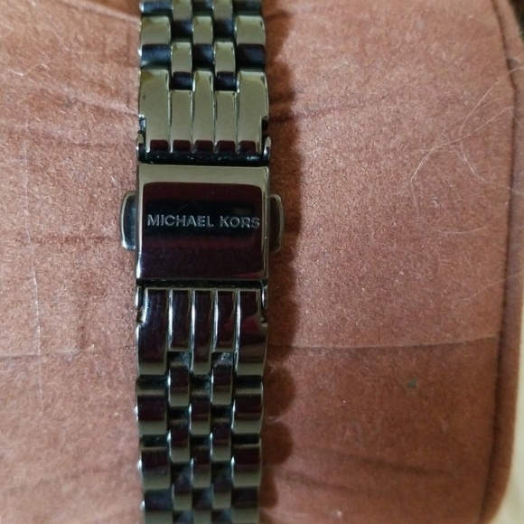 Michael Kor's watch - Picture 4 of 6